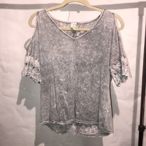 Cold shoulder top